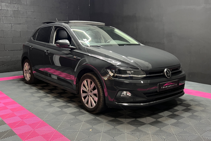 VOLKSWAGEN POLO