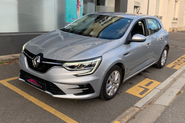 RENAULT MEGANE IV BERLINE