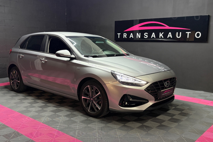 HYUNDAI i30