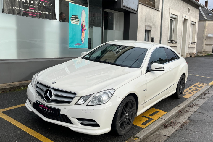 MERCEDES CLASSE E COUPE