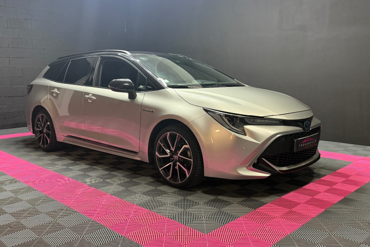 TOYOTA COROLLA HYBRIDE