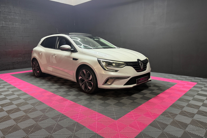 RENAULT MEGANE IV BERLINE