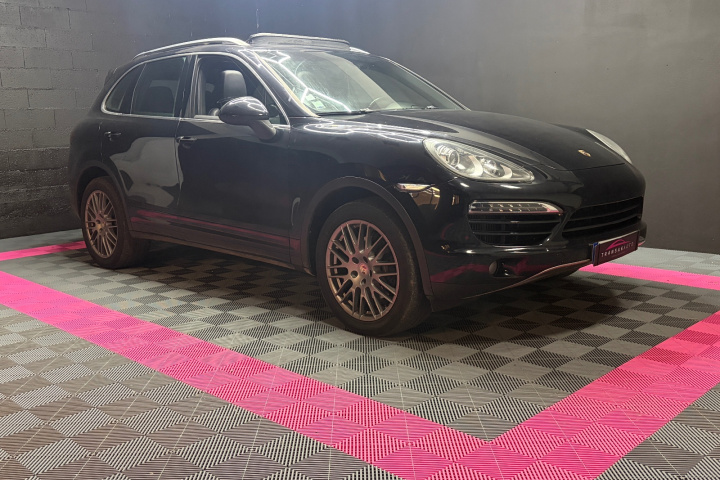 PORSCHE CAYENNE