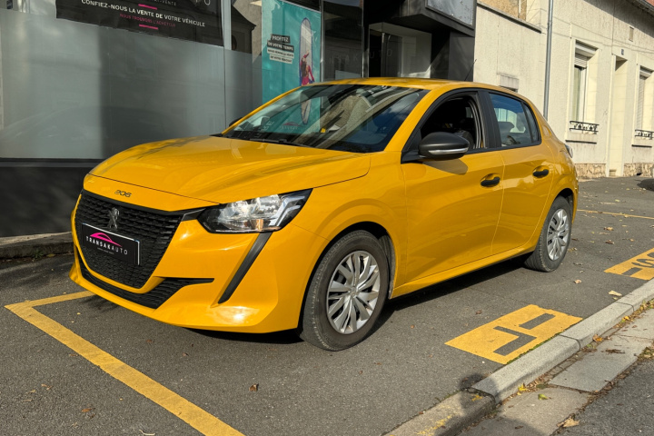 PEUGEOT 208