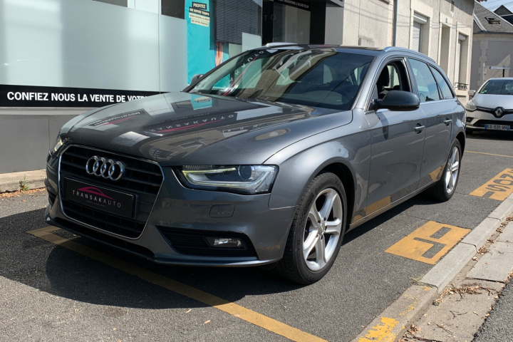 AUDI A4 AVANT