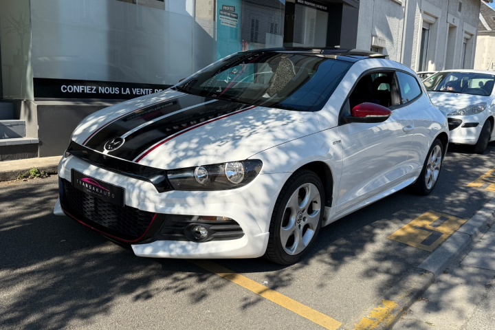 VOLKSWAGEN SCIROCCO